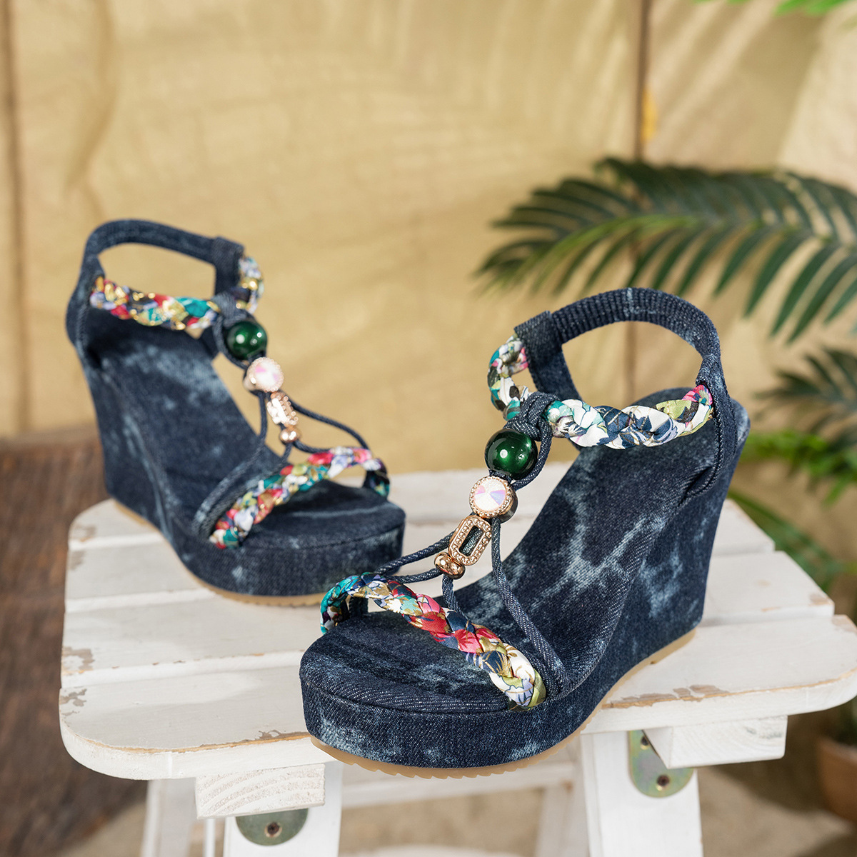 Women's high-heeled sandals, cross-border pearl woven new European and American style wedge heel plus size slippers, fashionable color-blocked women's shoes
