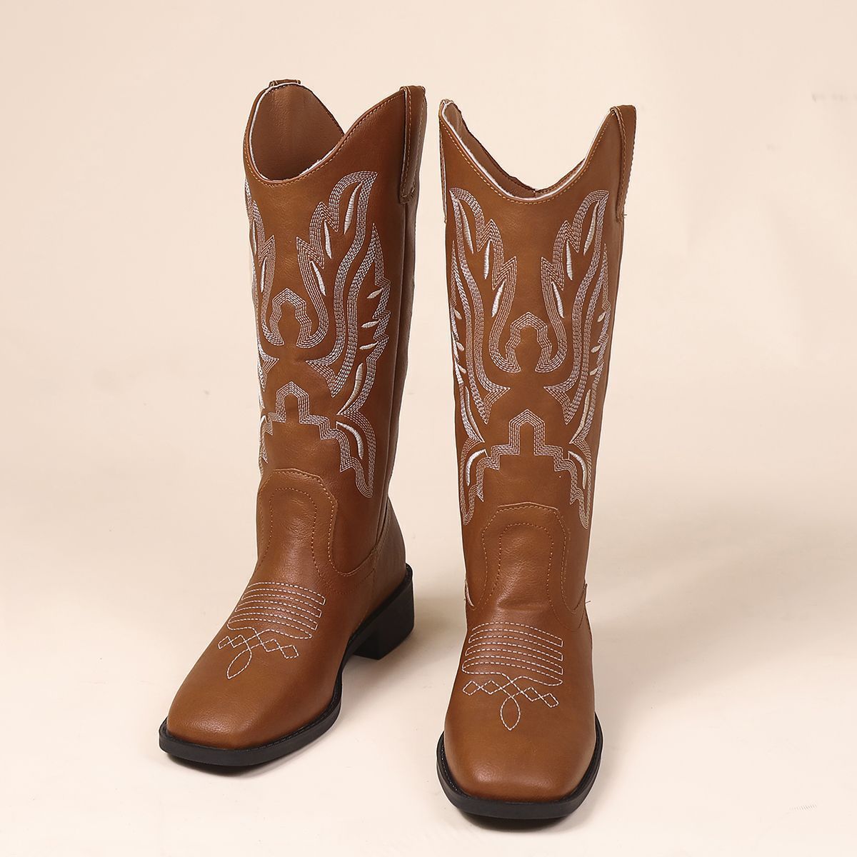V-neck Western women's denim boots, embroidered riding boots, large size 2025 autumn/winter retro mid-calf square toe sleeve knight boots