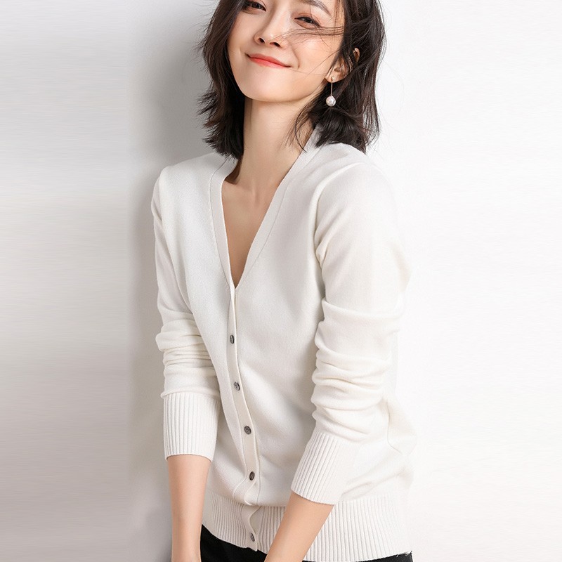 2024 New Autumn Women's Knitted V-neck Cardigan, Long Sleeve, Short, Loose Fit, Solid Color Outerwear