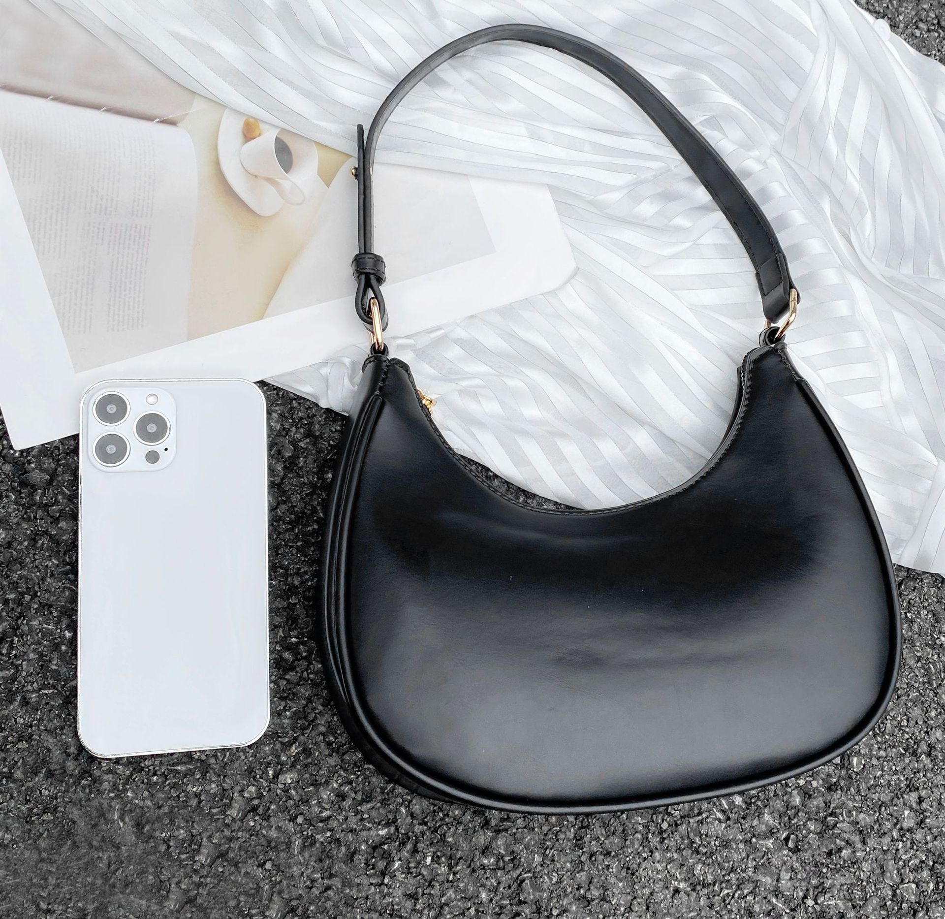 Cross-border hot-selling shoulder bag, crossbody bag, versatile underarm bag, crescent-shaped bag, women's handbag, new style.