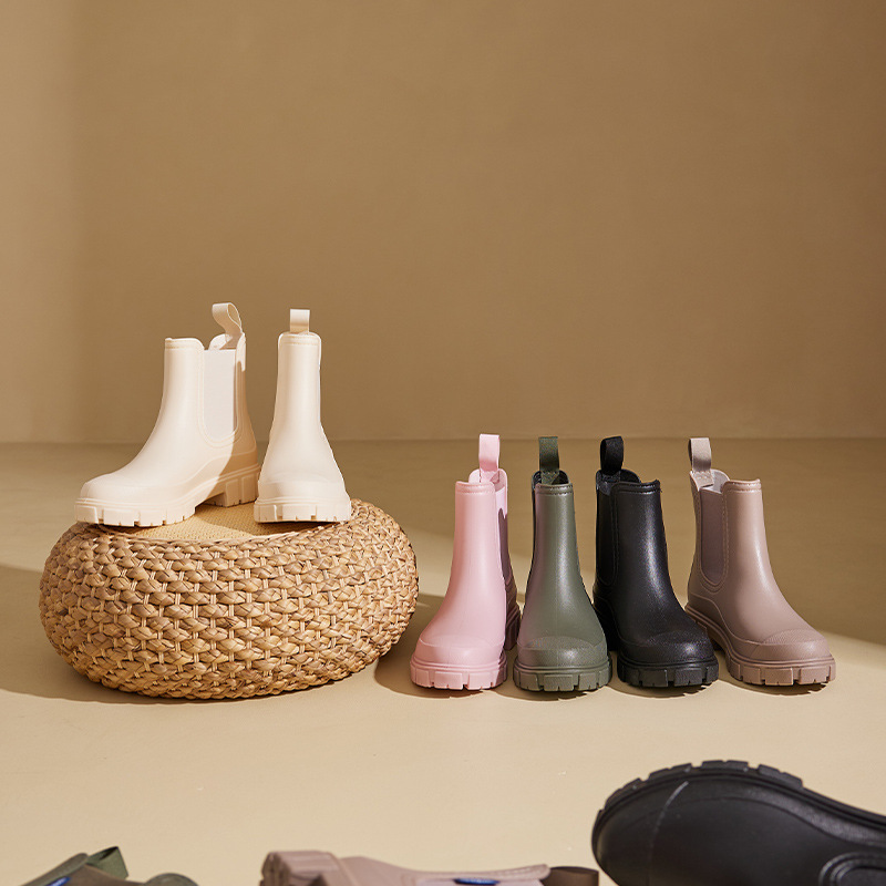 2024 New Style Short Rain Boots for Women, Japanese Style, Trendy and Fashionable Outdoor Rain Shoes, Waterproof and Non-slip Water Shoes for Adults