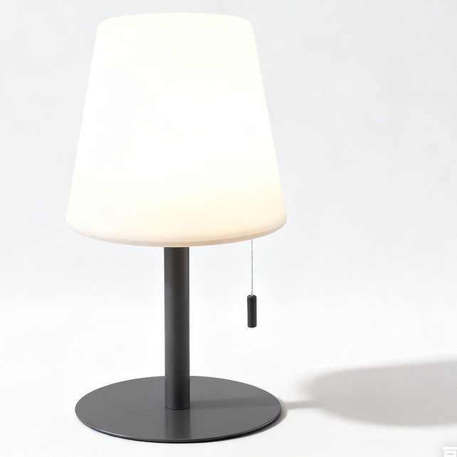Cross-border LED tall table lamp for restaurants, outdoor camping, desktop ambiance, RGB waterproof, rechargeable, decorative, portable