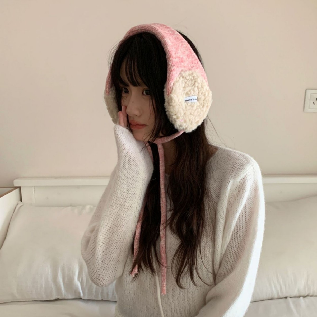 Fuzzy knitted color-blocked earmuffs for women, autumn and winter warm and cold-proof earmuffs, cycling and outdoor ear protection, windproof ear covers