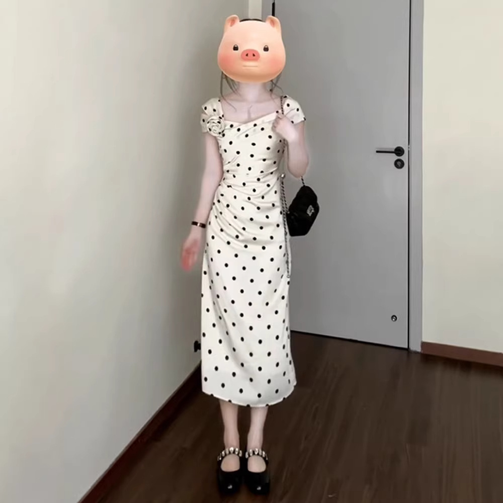 French-style white polka dot dress, women's summer 2026 new style, three-dimensional floral waist-cinching hip-hugging long skirt.