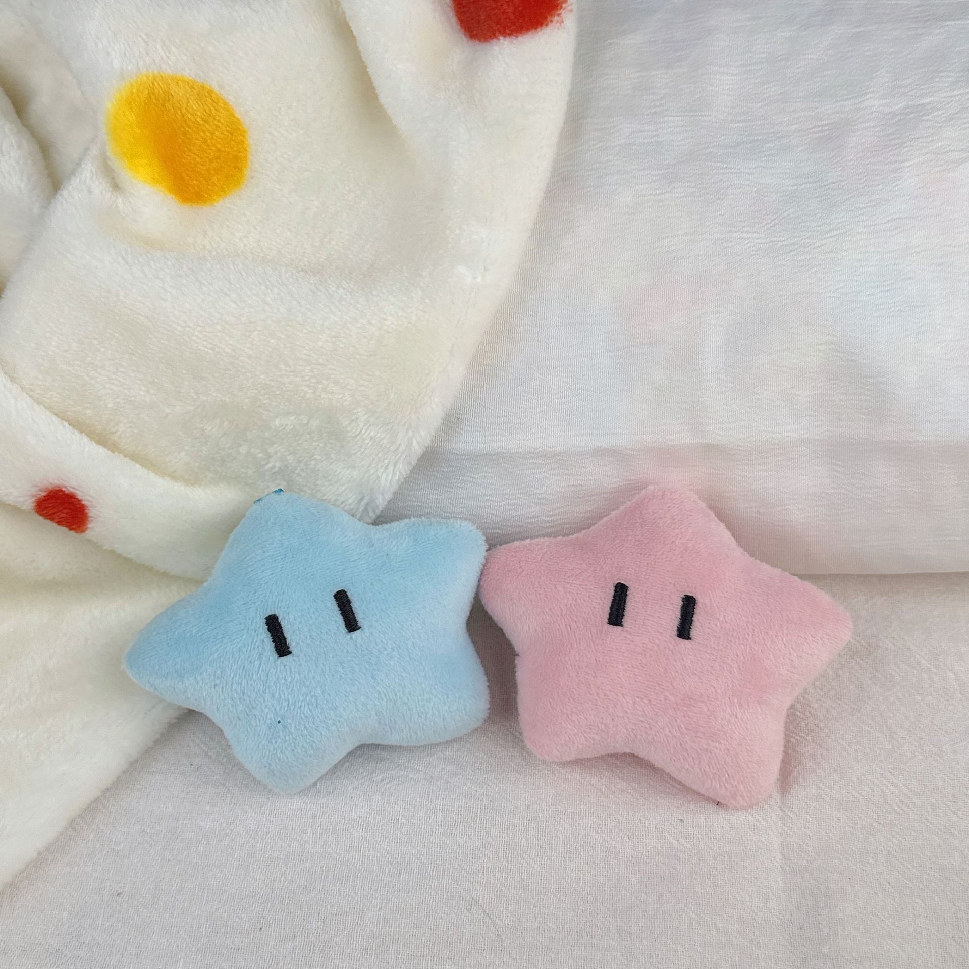 Cute plush squinting star doll keychain bag charm student backpack mini wholesale
