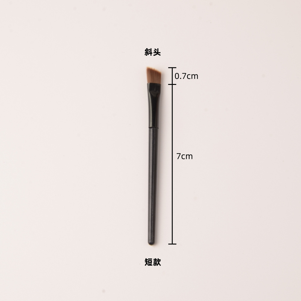 Makeup brush manufacturer's best-selling makeup brushes: single eyeshadow brush, angled brush, double-headed brush, portable lip brush, beauty tools