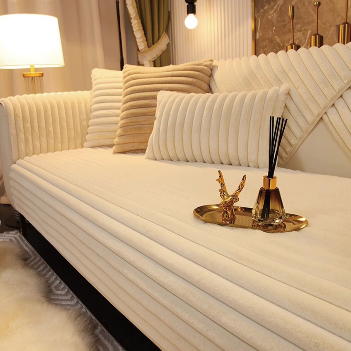 Cat-themed plush rabbit sofa cushions, thickened for winter, leather sofa cover, 2026 new autumn/winter style.