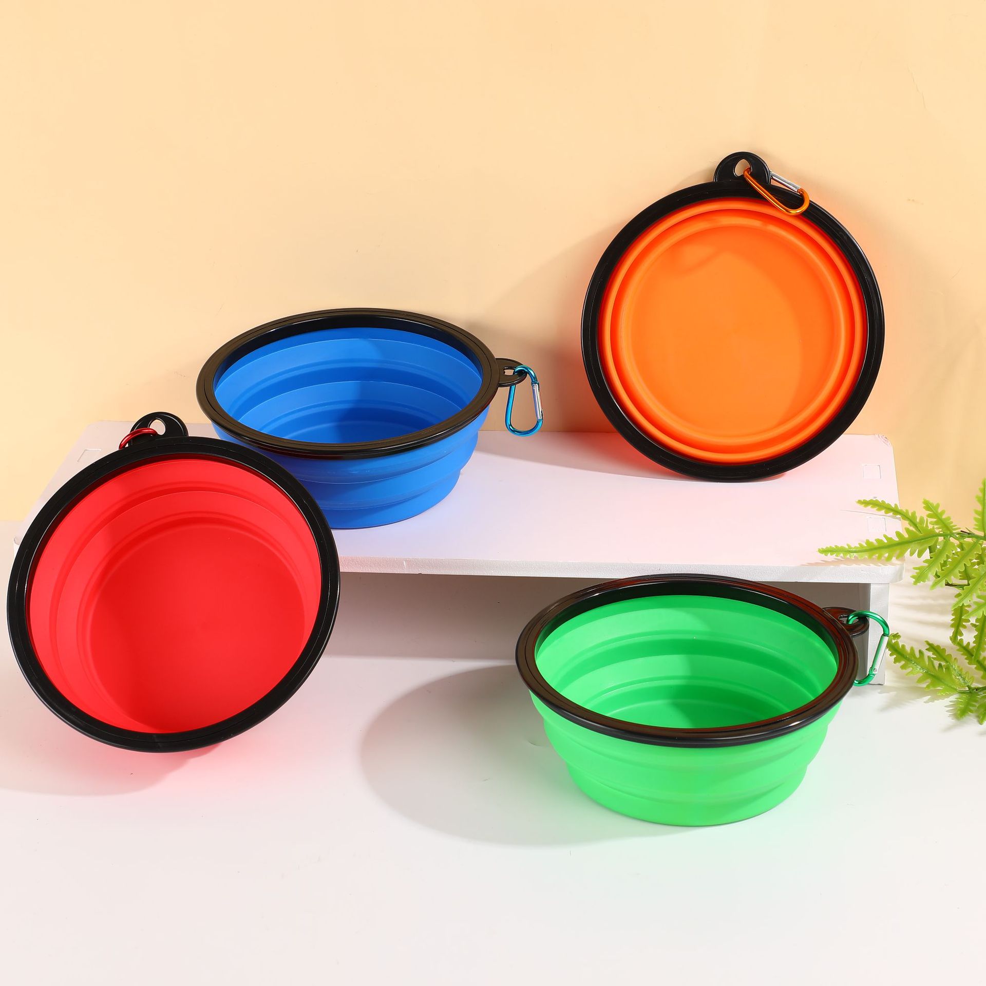 Pet dog folding bowl, outdoor water bowl, portable dog bowl, outdoor silicone portable drinking bowl, drinking bowl, food basin