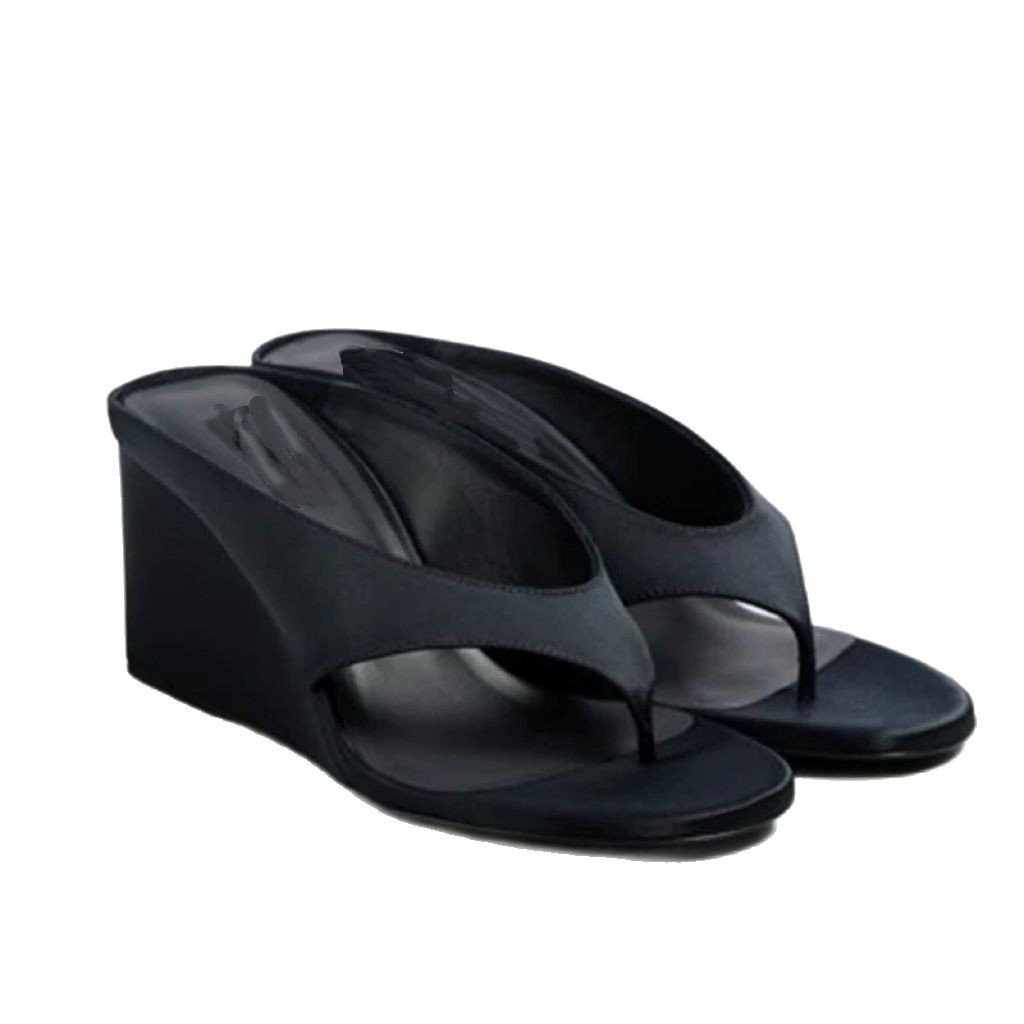 Leather version ~ Niche wedge flip-flops for women, suitable for outdoor wear, 2025 new summer sandals and high heels