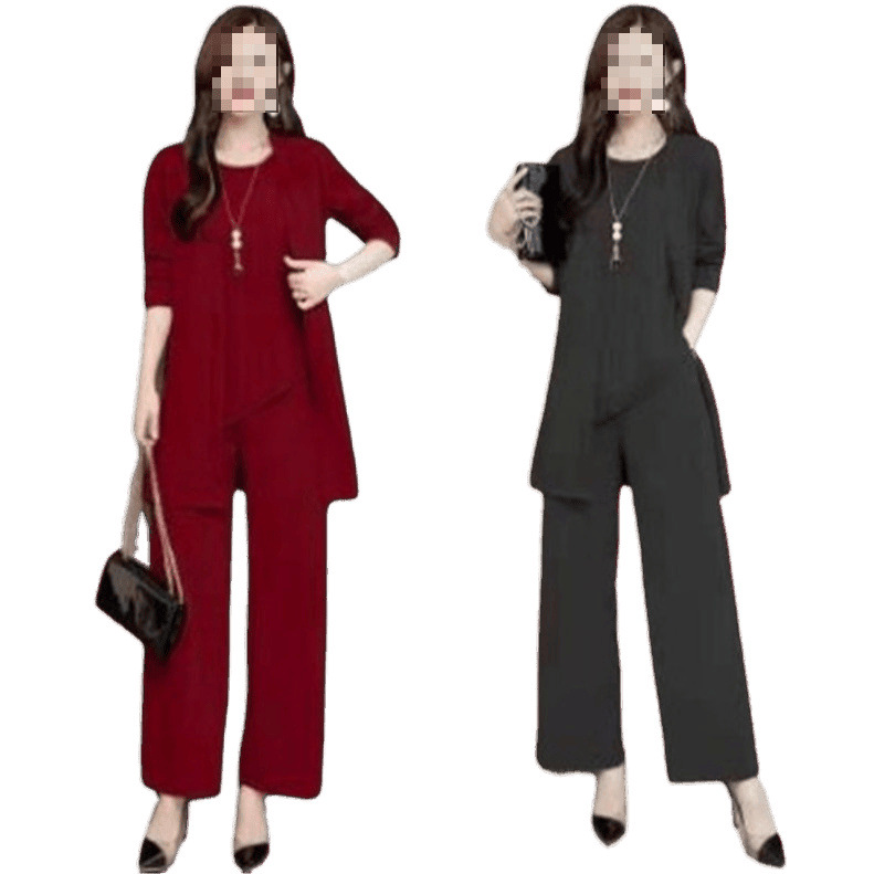 This 2026 autumn/winter new fashionable and stylish large-sized women's three-piece set for a rich lady to look slimmer
