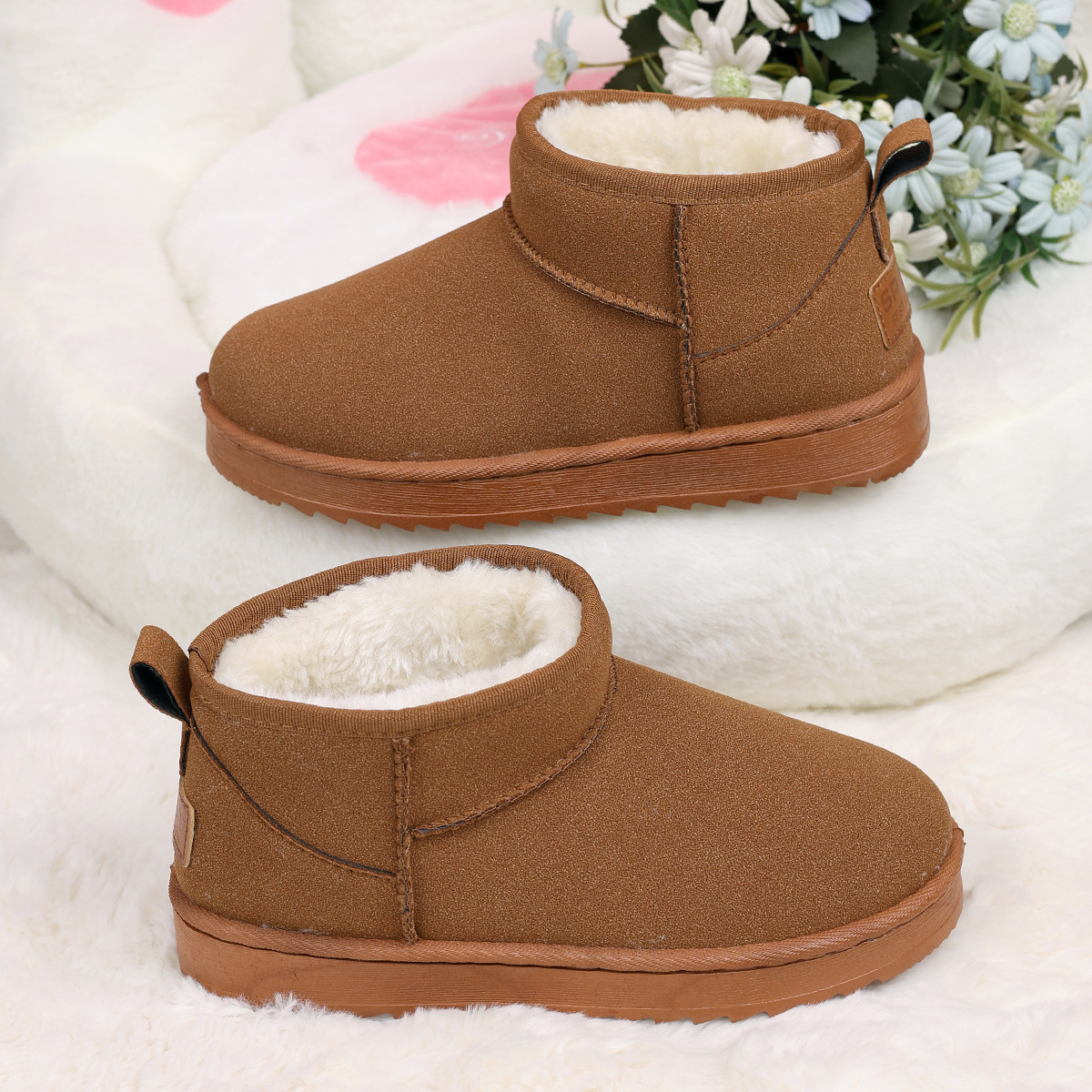 Snow Boots for Women 2025 Winter New round toe large size export fleece cotton shoes, student flat ankle short cotton boots wholesale