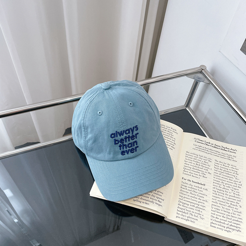 Women's autumn/winter fashion Korean style baseball cap with personalized letter embroidery, stylish and versatile, suitable for large head circumference.