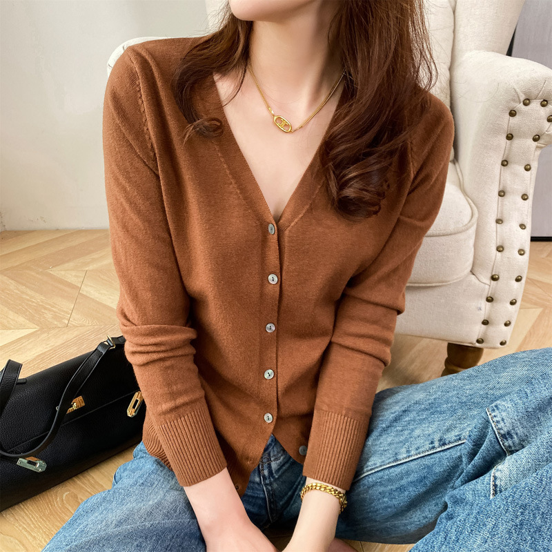 New Spring/Autumn Knitted V-neck Long-sleeved Cardigan Sweater for Women, Short Style, Plus Size Outerwear