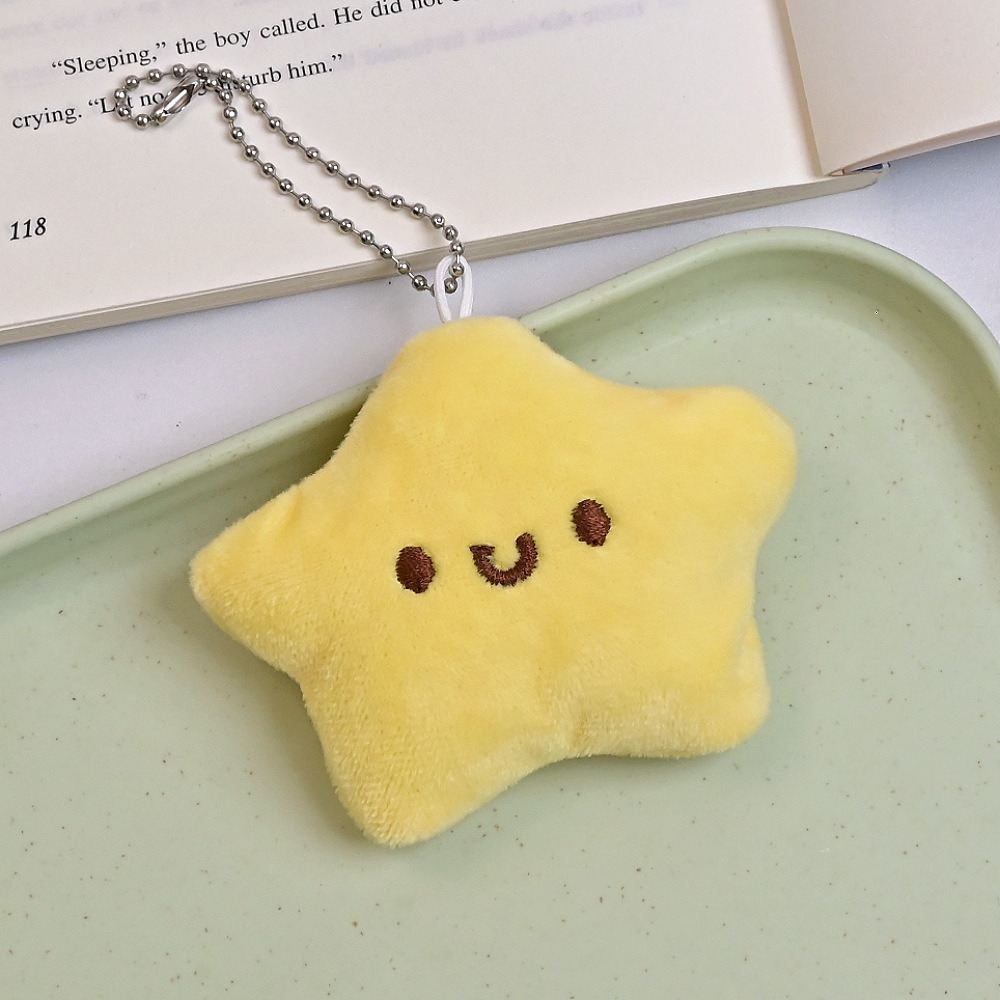 Cute plush star doll keychain, squeaky doll keychain, cartoon accessory, student backpack charm, wholesale.