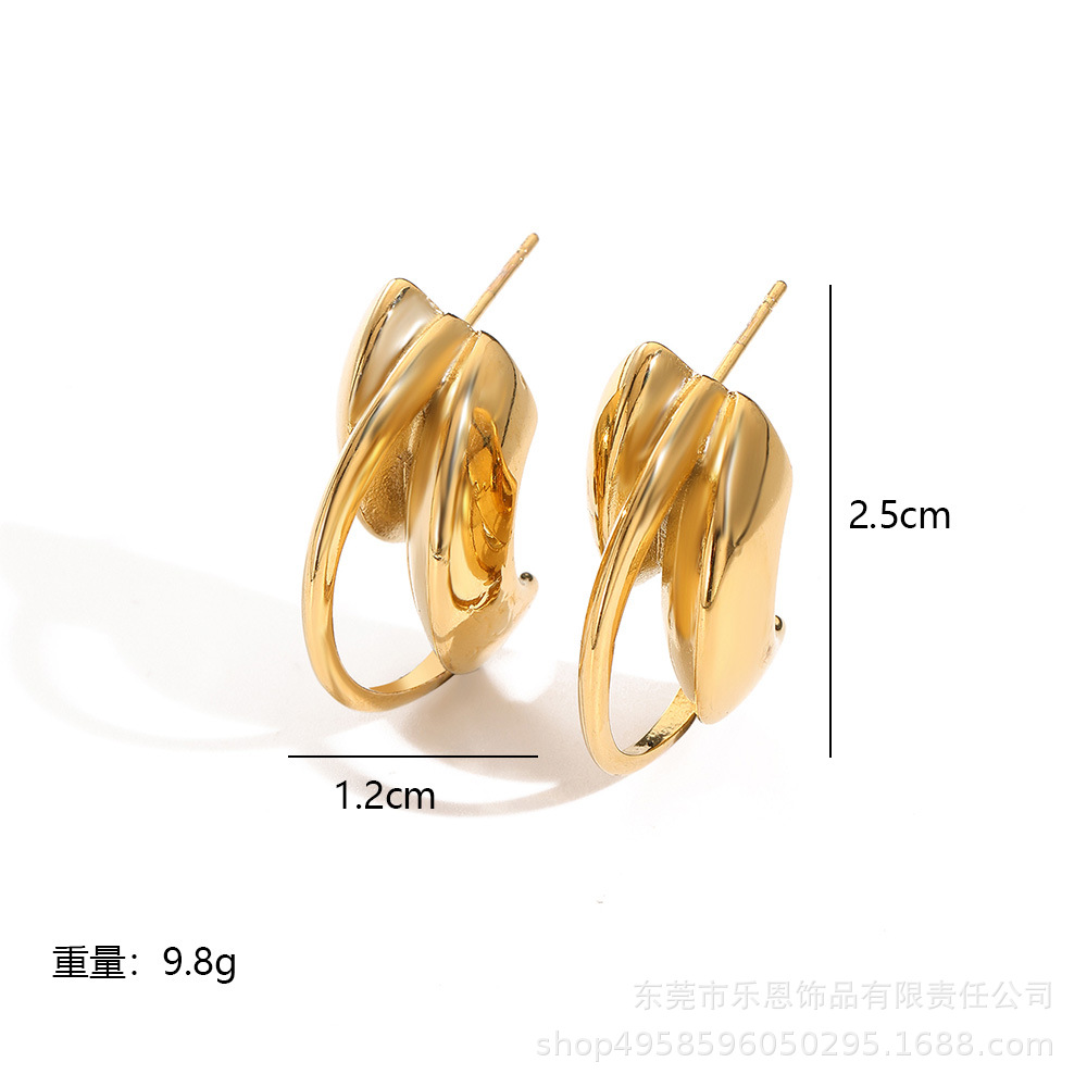 Fashionable European and American style stainless steel earrings, light luxury and high-end gold stud earrings, everyday versatile and simple cross-border earring wholesale.