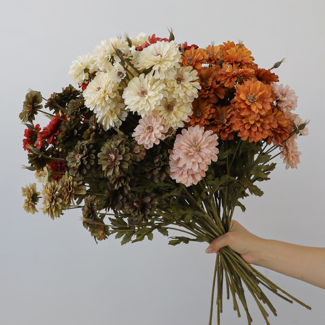 Four autumn-colored Daisy simulation flower bouquets, scene decoration, high-end and realistic chamomile flowers for wedding