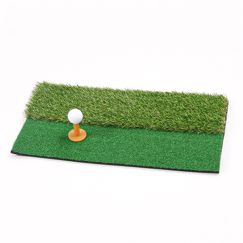Manufacturer's golf hitting mat, 30*30cm mini portable training mat, indoor swing mat, two-color grass.