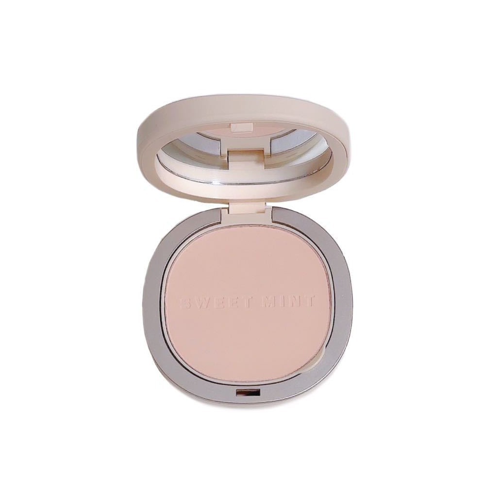 Sweet Mint Powder Foundation - Affordable foundation for students, perfect for setting makeup, touch-ups, concealing imperfections, long-lasting wear, waterproof, and doesn't easily smudge.