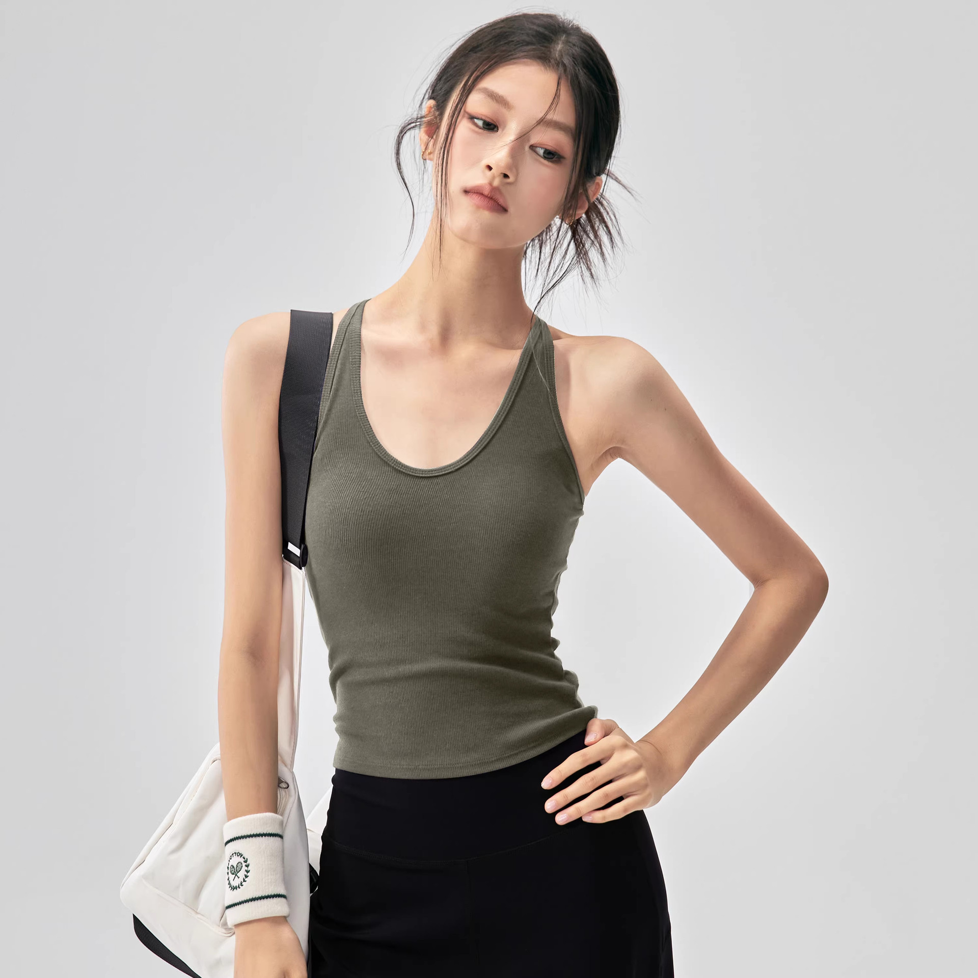 Summer yoga vest for women, high elastic one-piece cup sports bra, racerback, running and fitness outerwear top