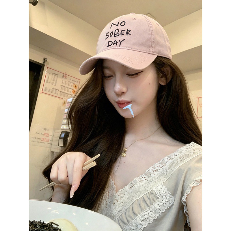 Korean style pink letter baseball cap for women, 2026 new style, high-end wide brim, larger head circumference, makes your face look smaller.