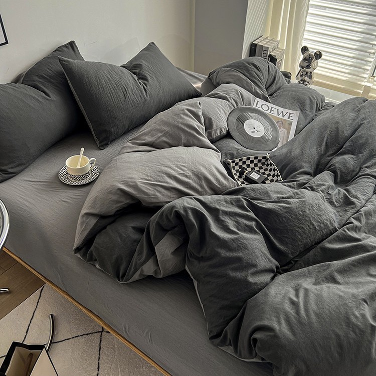 Solid color four-piece set of high-end quilt, complete set of bed sheets and quilt covers, student dormitory single bed three-piece set