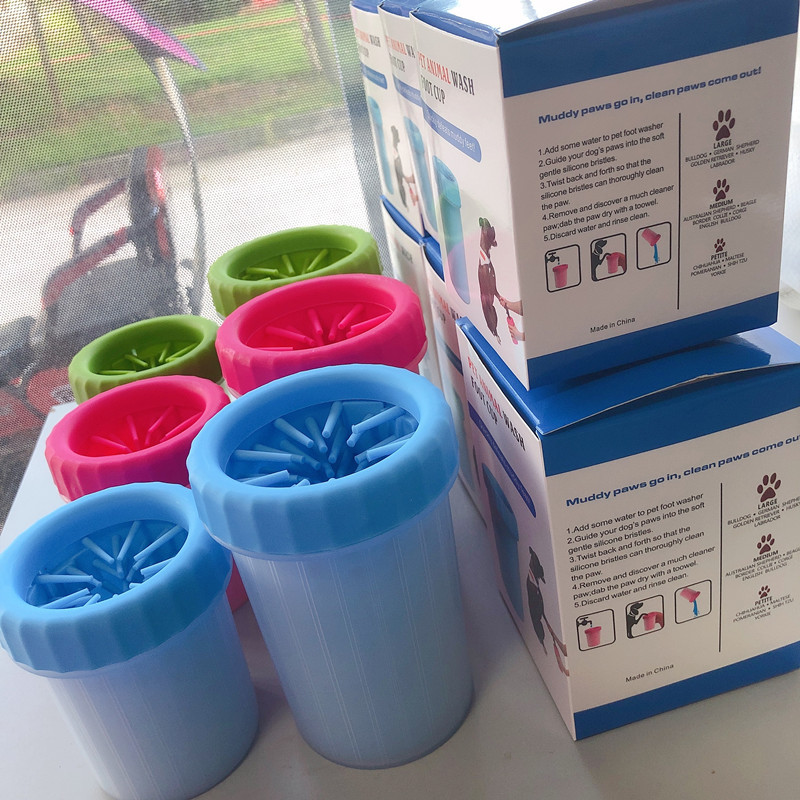 Pet paw wash cup for cats and dogs, dog cleaning and grooming supplies, outdoor paw wash cup, pet store anti-slip design.