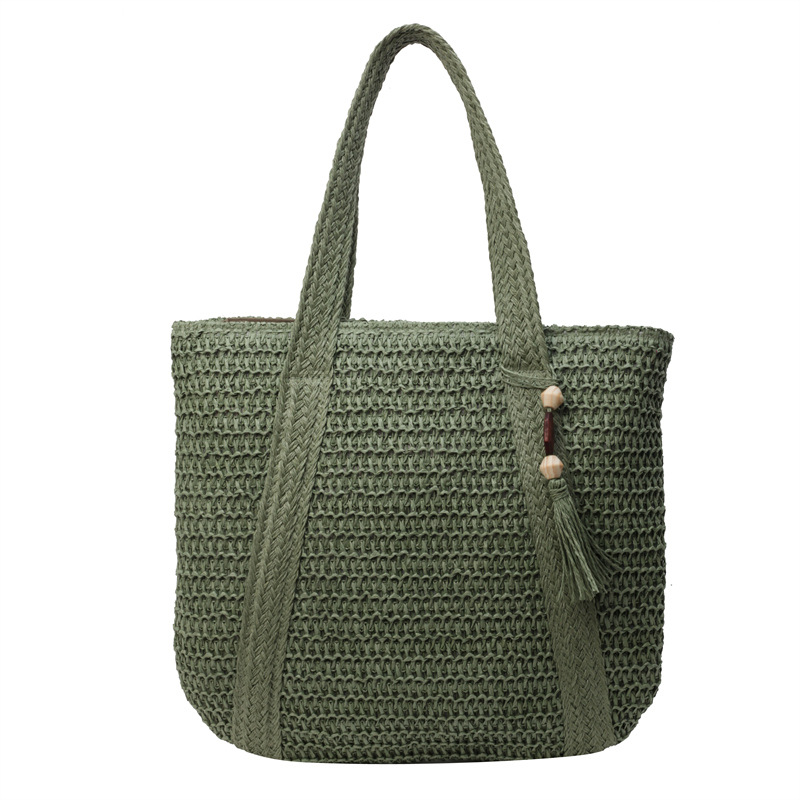 Japanese-style handmade woven shoulder bag, new 2026 style, large capacity, fashionable beach vacation bag, retro straw shoulder bag.