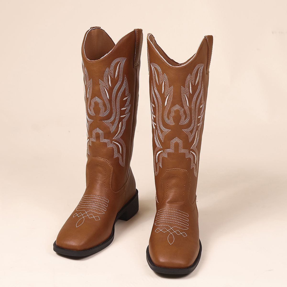 V-neck Western women's denim boots, embroidered riding boots, large size 2025 autumn/winter retro mid-calf square toe sleeve knight boots