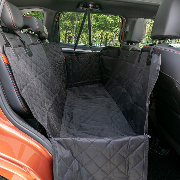 Waterproof and non-slip car mat for pets, car mat for dogs, rear seat car mat for dogs.