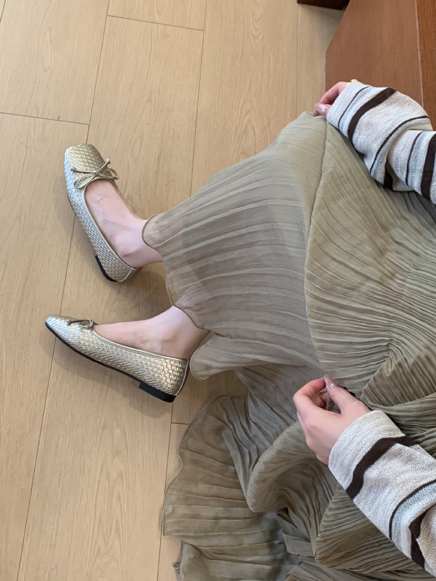 Korean-style woven surface bow ballet shoes, women's flat square toe single shoes, versatile, gentle and comfortable single shoes with one foot