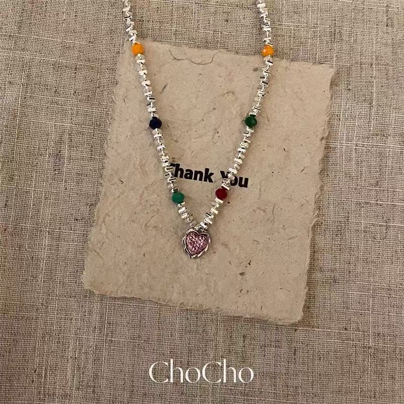 Colorful heart necklace, niche design, sweet and cool edgy clavicle chain, 2025 new style, perfect for dopamine-inducing girls.