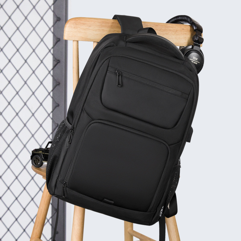 Cross-border wholesale high-value travel bags, lightweight business laptop bags, backpacks, tool bags, and casual school bags