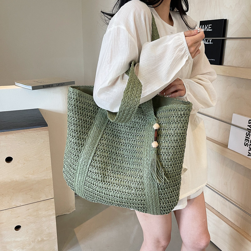 High-end woven bag, beach vacation style, shoulder tote bag, women's bag, niche design, women's handbag, straw woven bag