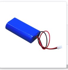 High-capacity 7.4V 6000mAh 2S rechargeable lithium battery T188, used as a fishing lure for toy boats.