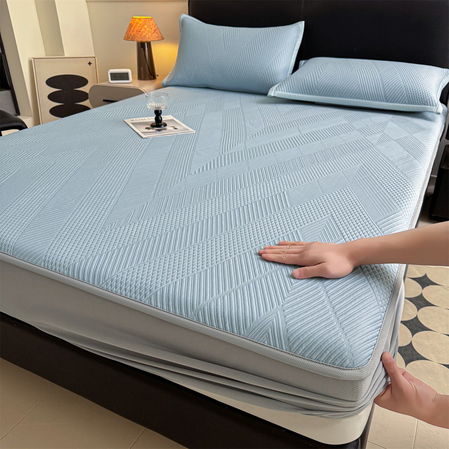 Class A Cooling Soft Mat, Three-Piece Set, Suitable for Naked Sleeping, Foldable, Ice Silk Mat, Dormitory Two-Piece Set, Wholesale