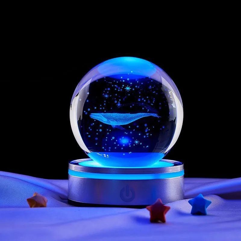 The luminous starry sky galaxy crystal ball night light is a birthday gift for girls, best friends and girlfriends. It has a high-end and unique feel