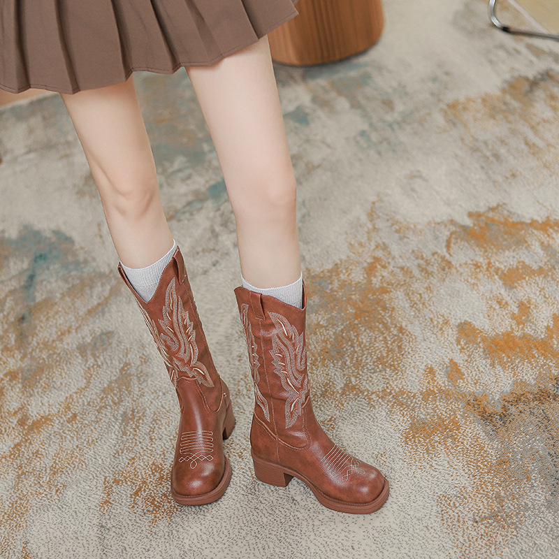 2026 New Western cowboy boots, embroidered knight boots, mid-calf Martin boots, Chelsea boots, insole height-increasing thigh-high women's boots