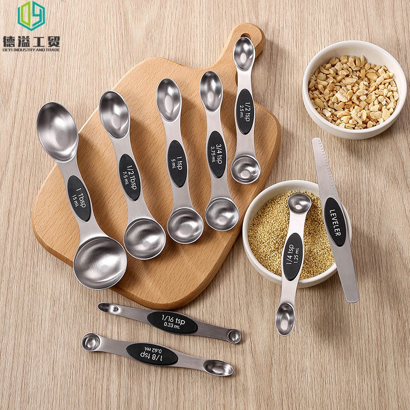 Factory direct sales of magnetic overlapping 430 stainless steel double-head measuring spoons 8/9 piece set of graduated measuring spoons for seasoning