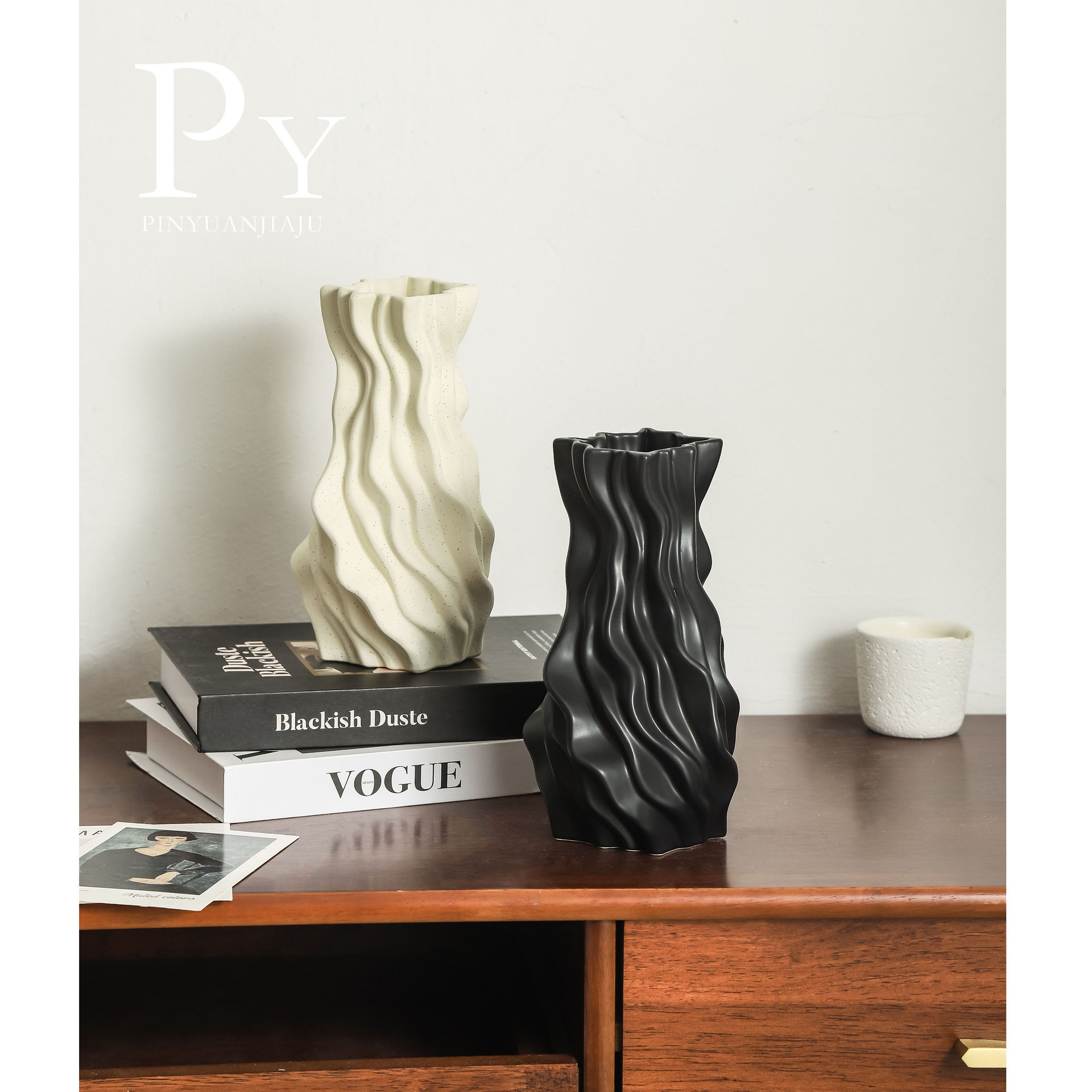 Vintage-style pleated ceramic vase, modern Nordic style, sophisticated decorative piece for entryway, living room, and office.