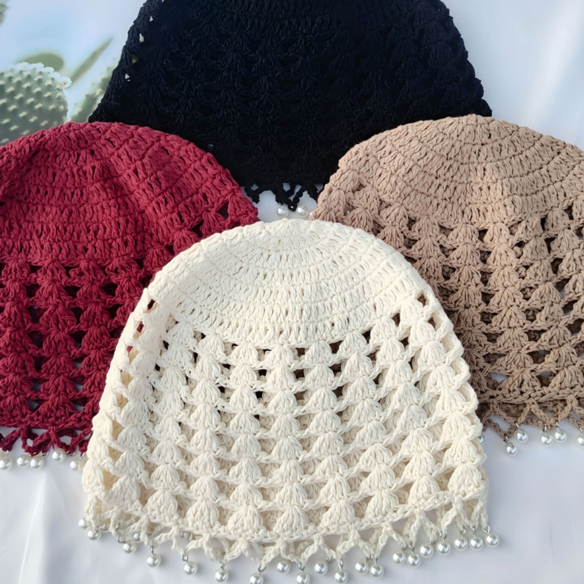 Retro-style slimming knitted beanie with pearl pendant and hollow design, thin summer hat for women.