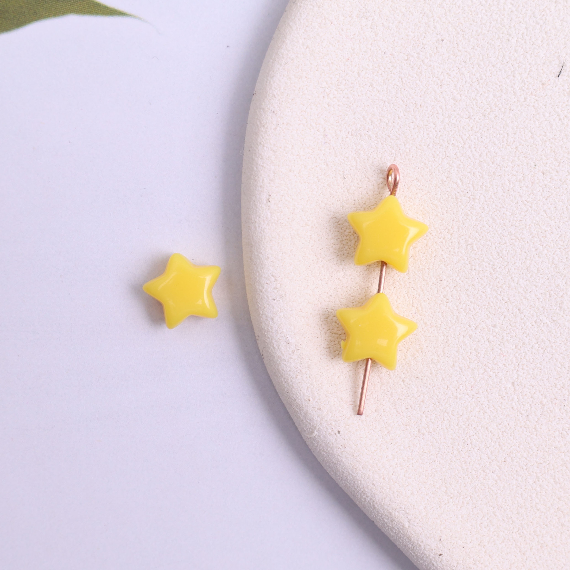 Dopamine-colored acrylic star straight hole beads DIY earrings, bracelets, beaded necklaces, mobile phone chains, jewelry accessories