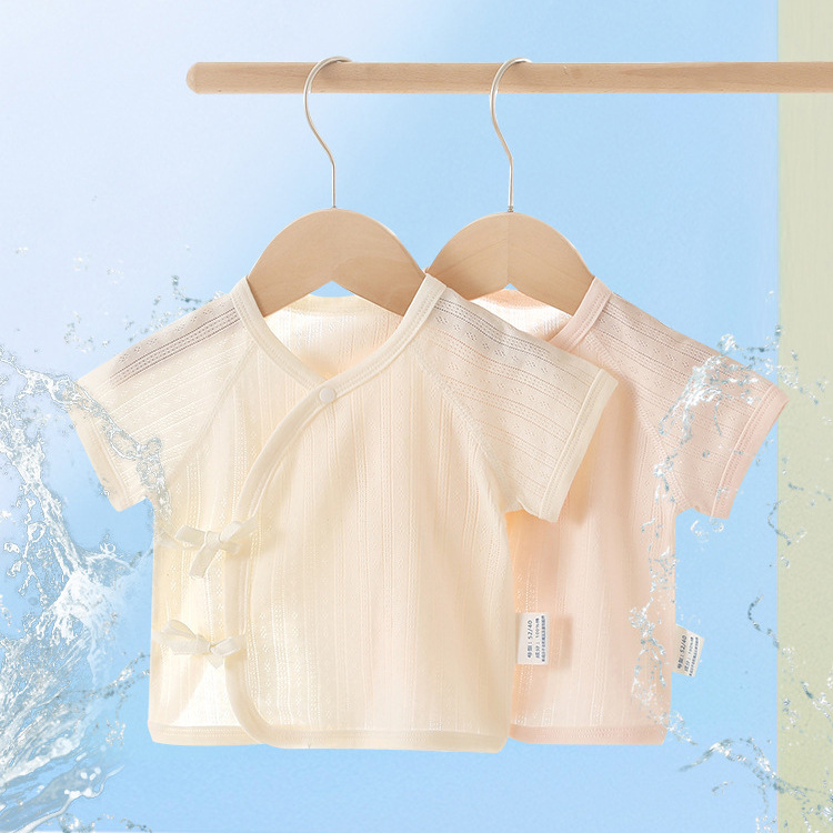 Newborn baby short-sleeved half-back baby clothes, summer pure cotton seamless thin belly protector top, newborn baby monk style.