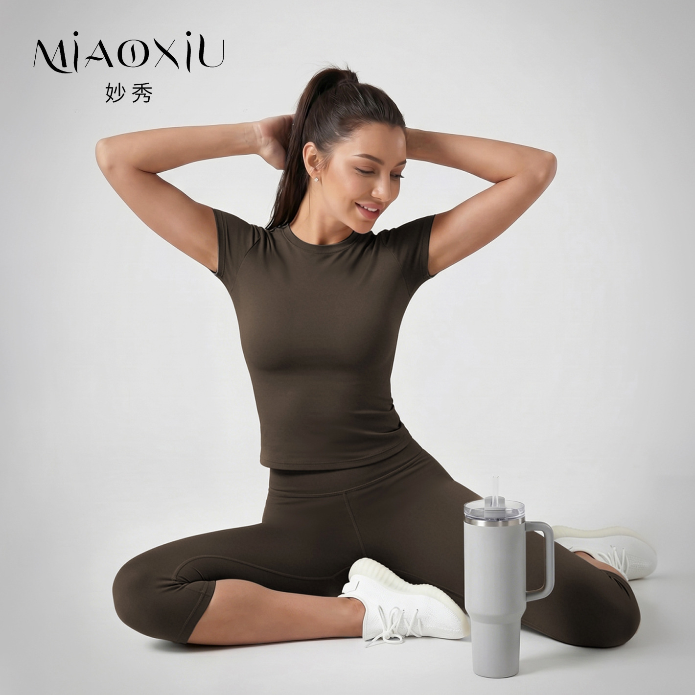 New cross-border naked-feel yoga set, quick-drying short-sleeved leggings, capri pants, sports running, waist-slimming fitness yoga wear