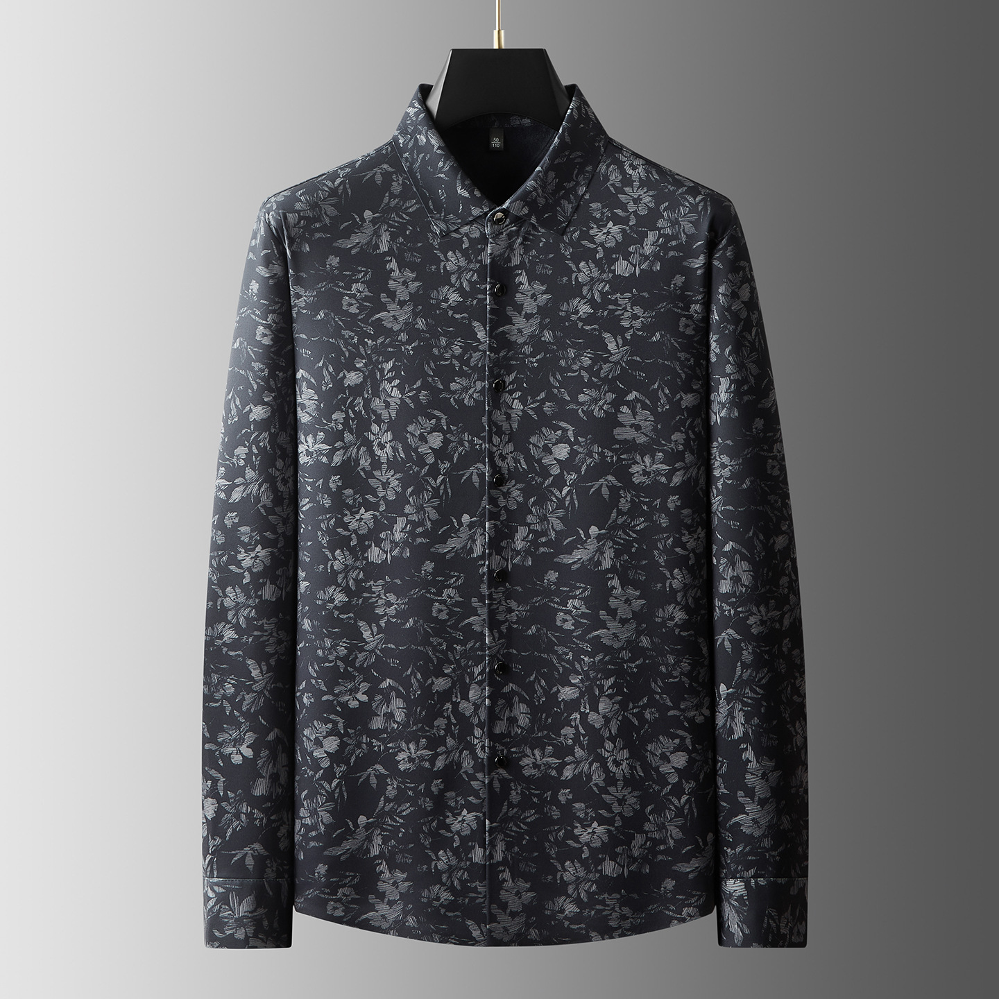 A new large-sized long-sleeved fleece shirt for men in the winter of 2025, featuring trendy printed and oversized business casual shirts