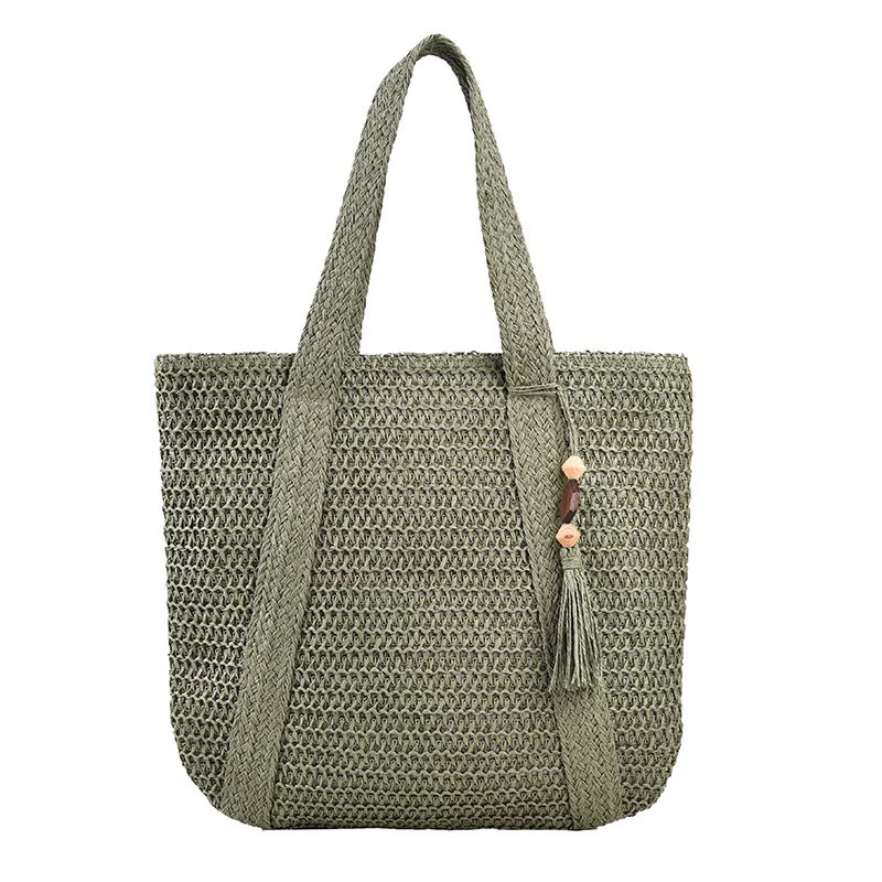 Stylish single-shoulder straw beach bag, paper machine woven straw bag, peach wood pendant, large capacity woven bag, tote bag