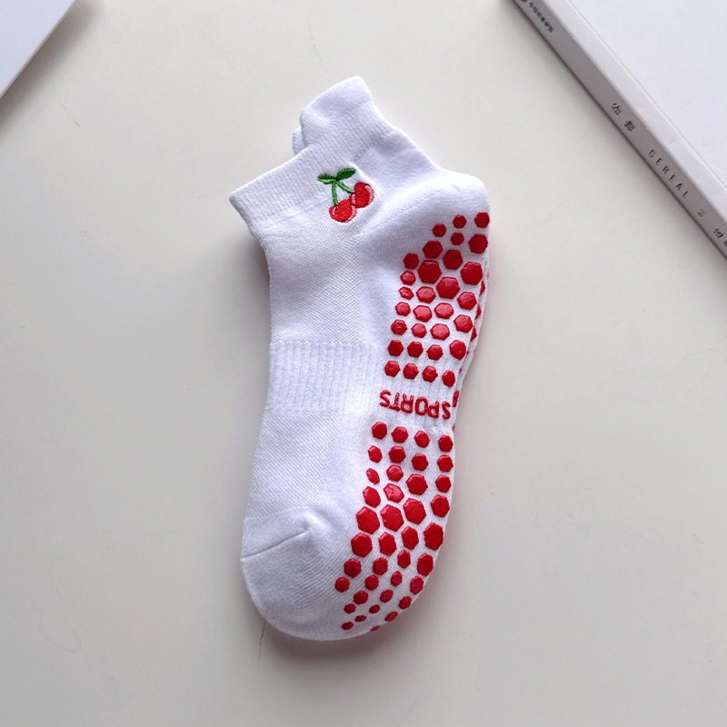 Women's yoga socks, spring/summer short socks, professional anti-slip sports socks, sweat-wicking and breathable, cherry embroidery Pilates socks
