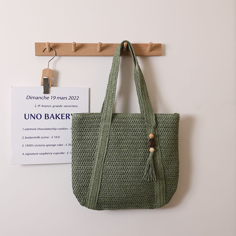 New Instagram-style machine-woven solid color woven bag, versatile large capacity single shoulder straw bag, beach vacation bag.
