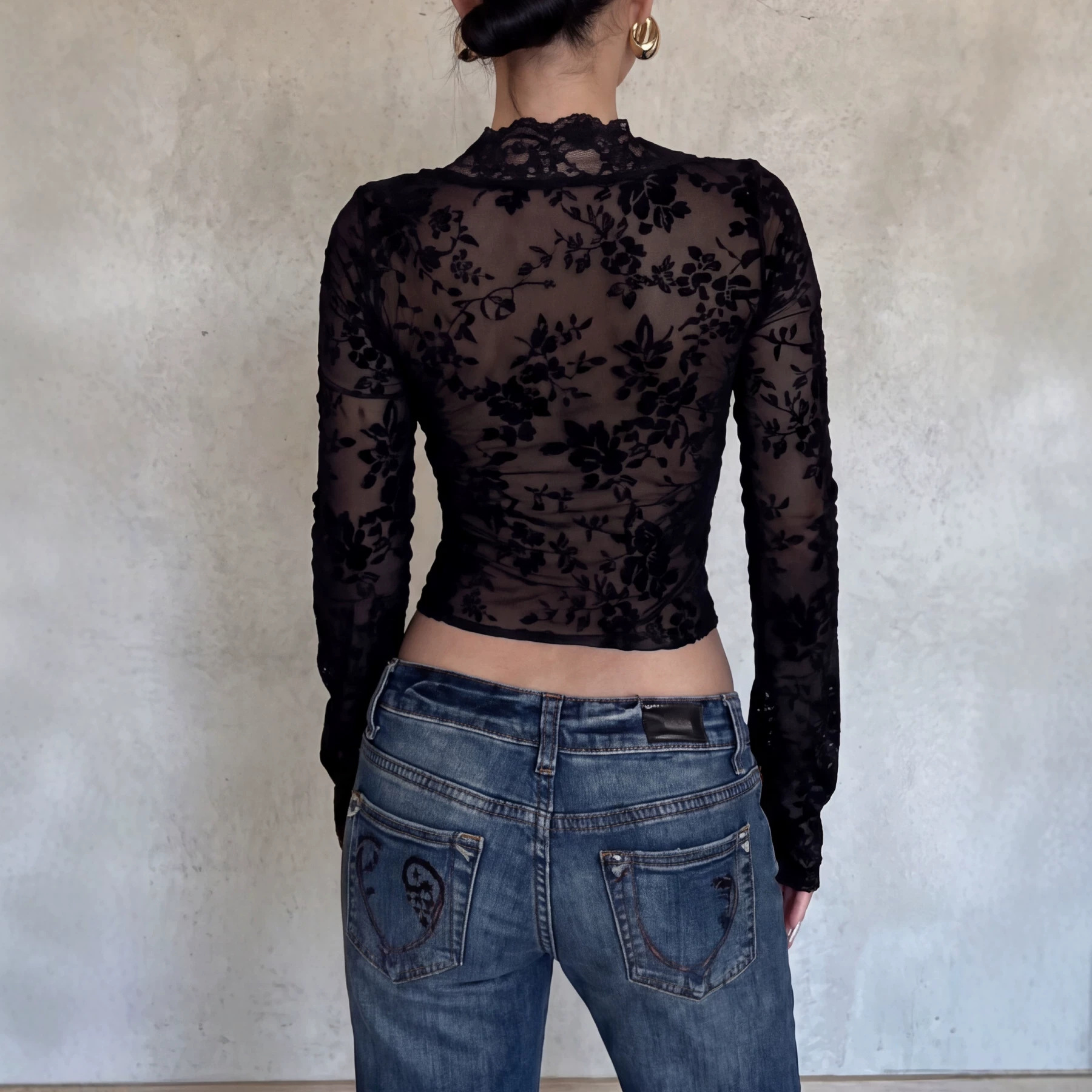 JFL7702 Sweet and spicy style leopard print lace patchwork tight low-neck crop top with slightly flared sleeves