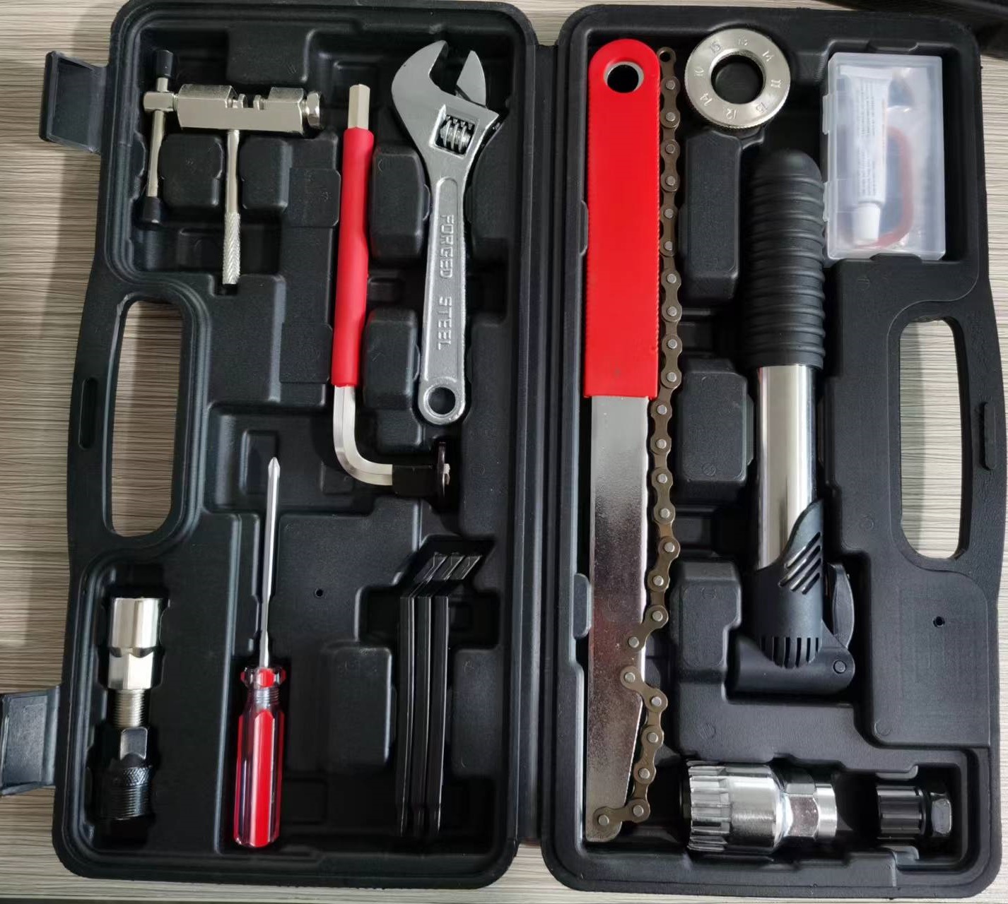 Bicycle repair tool kit, large tool set, multi-purpose bicycle repair tool combination set