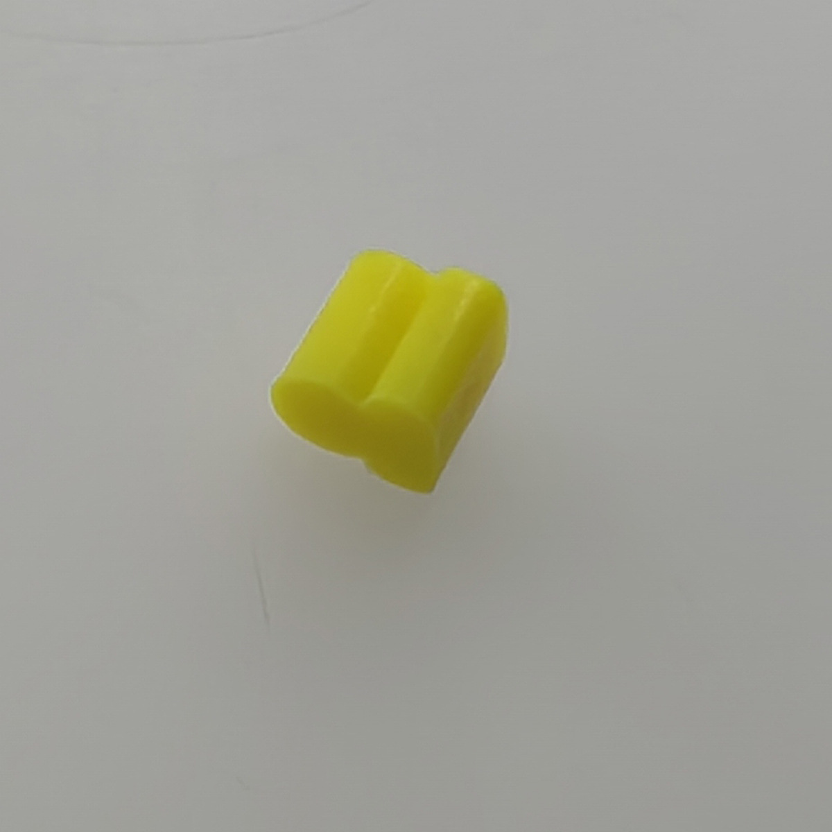In stock: tenor horn, French horn, harp, piston silicone pad, rubber pad, rotary valve granules, stop head, transparent elastic leather pad.